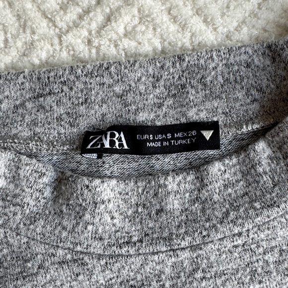 Zara Gray Puff Sleeve Blouse Size S - Picture 2 of 8